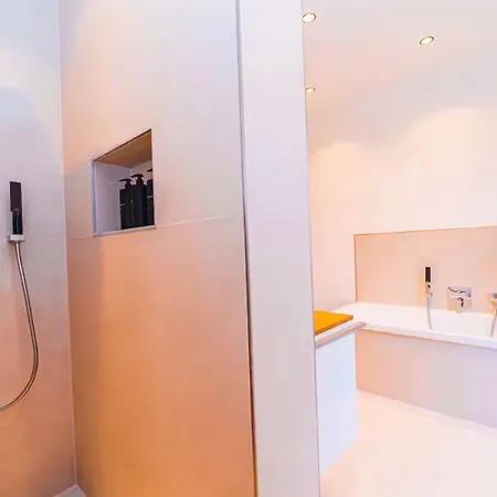 Luxusapartment Mit Panoramablick Und Jacuzzi Weitersburg