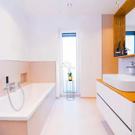 Apartment Luxusapartment Mit Panoramablick Und Jacuzzi