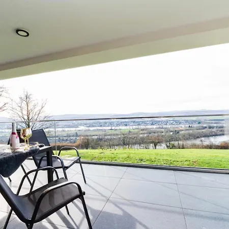 Apartment Luxusapartment Mit Panoramablick Und Jacuzzi *