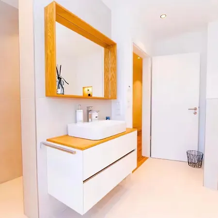 Luxusapartment Mit Panoramablick Und Jacuzzi Apartment *